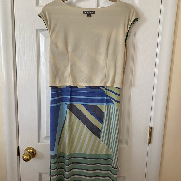 Island Palm Dress - Picture 4 of 7